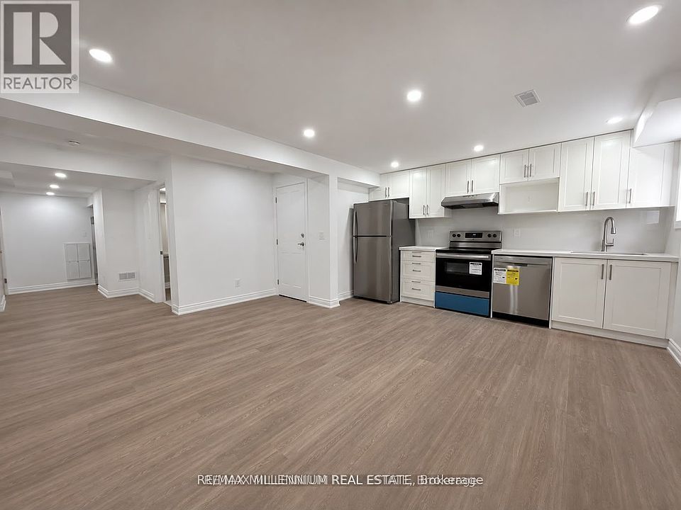 1st image of 253 Easts Corners Blvd