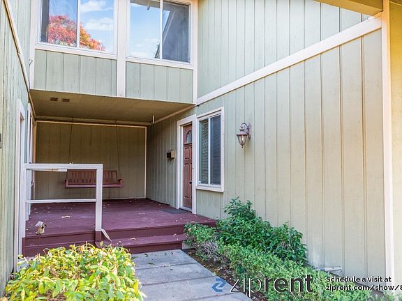 3rd image of 1064 Shadow Brook Dr