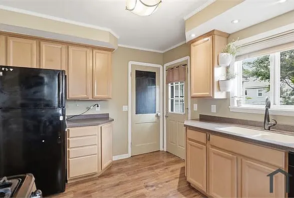 222 Gatewood Ave — Photo 9