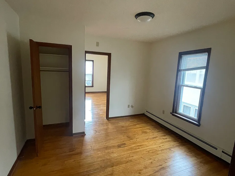 Bonus room - great for an office