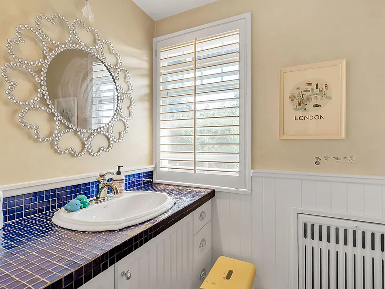 1670 W 49th Ave — Photo 13