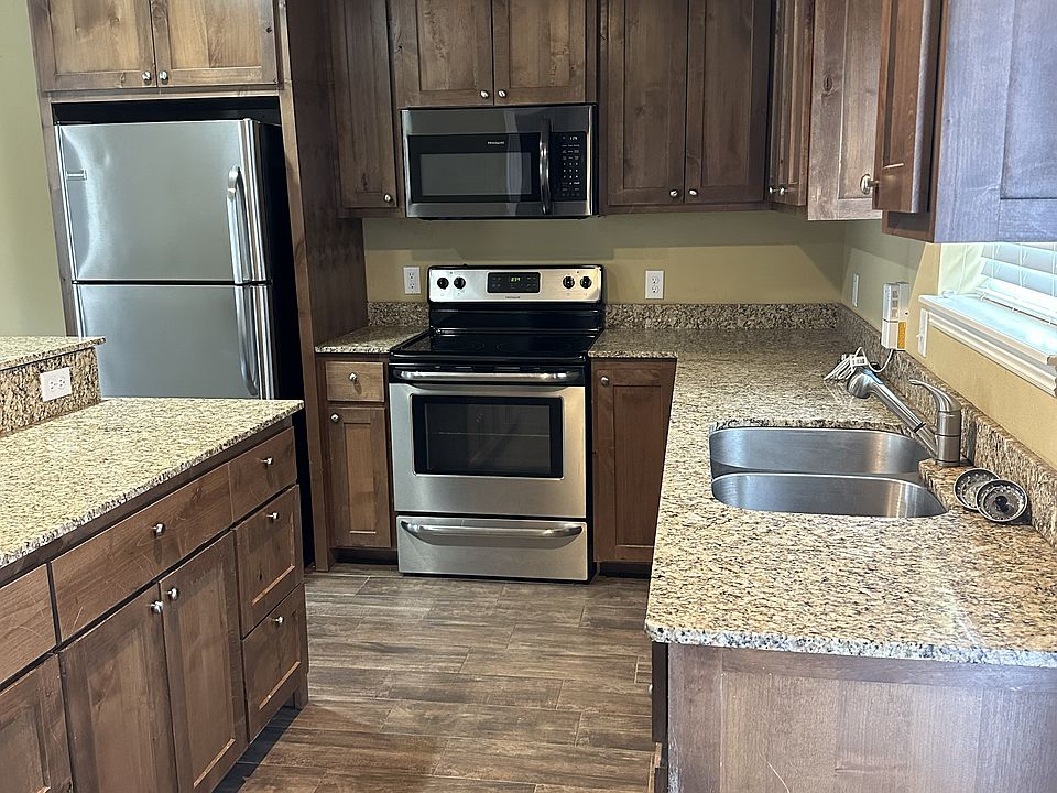 1st image of 2813 W Cottonwillow Way