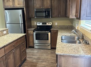 2813 W Cottonwillow Way, Fayetteville, AR 72704