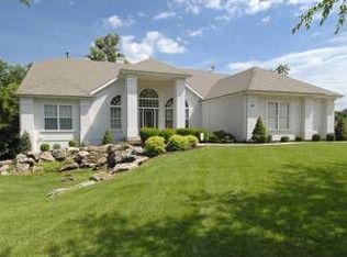 307 Yard Dr, Lake Saint Louis, MO 63367