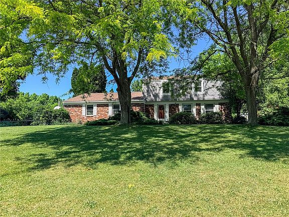 2nd image of 2893 Cold Springs Rd