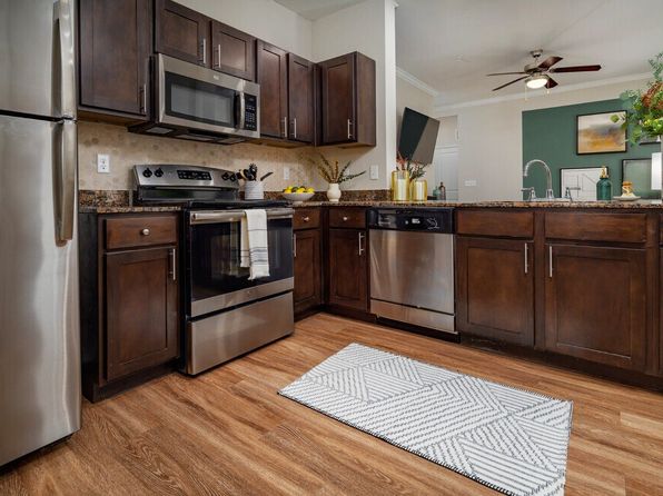 5511 Pecan Springs Rd #7106