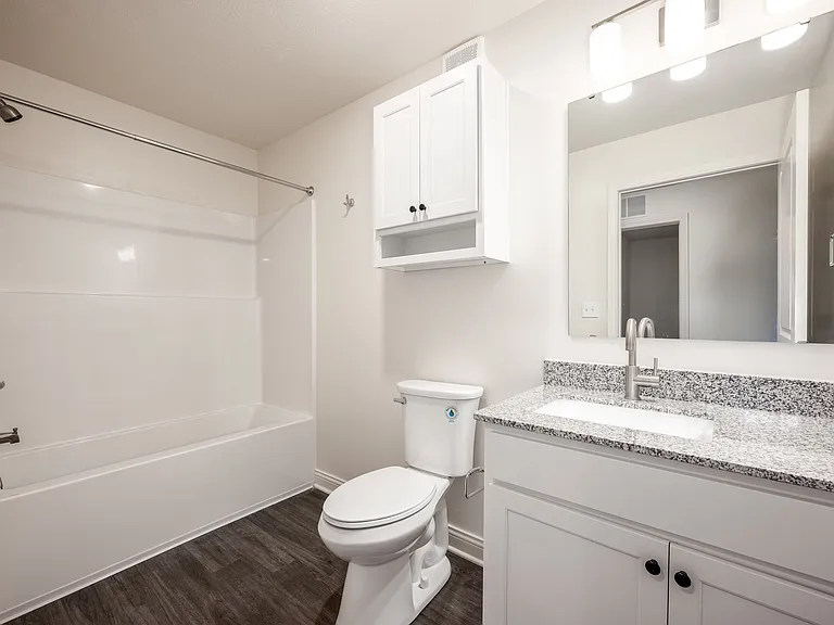 Compass Flats — Photo 9