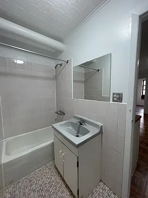 Rented by Oxford Property Group | media 9