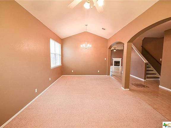 4th image of 6709 Golden Oak Ln