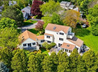 6 Riverview Dr, Newburyport, MA 01950