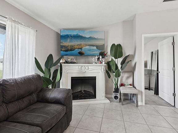 3rd image of 16621 Sunburst Lake Street