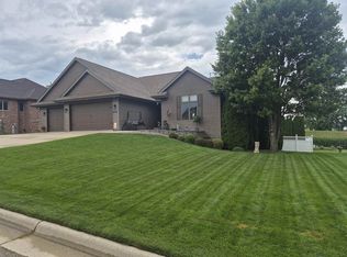 3774 Red Stone Dr, Janesville, WI 53548