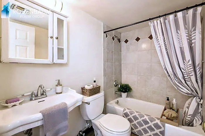455 W Kelso St #206 — Photo 14