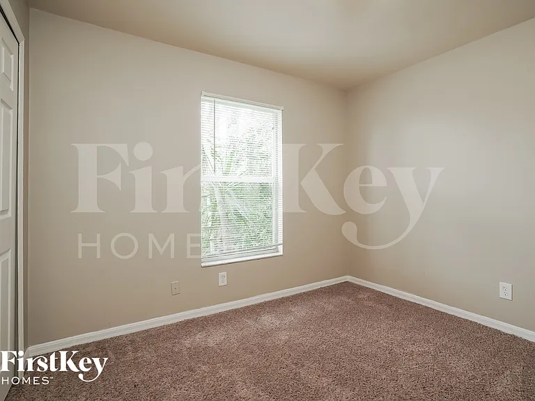 3208 9th St W — Photo 13