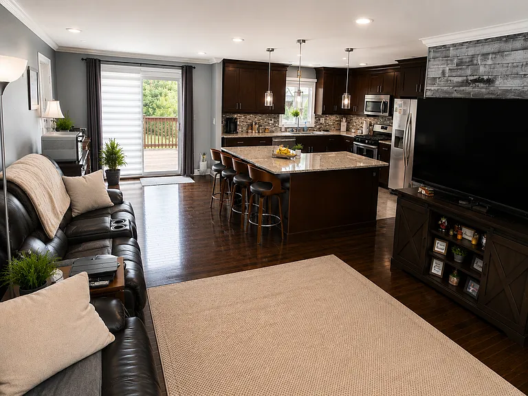 405 Morton St — Photo 2