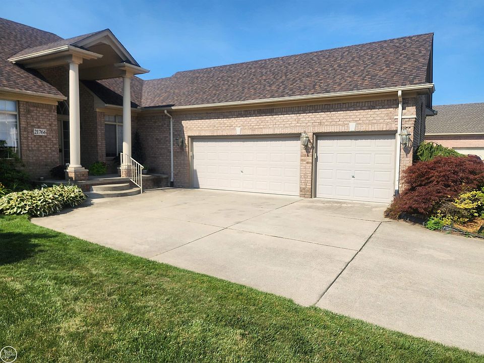 21766 Ambassador Dr, photo 3