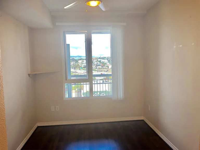 300 W Beech St #1506-1 — Photo 10