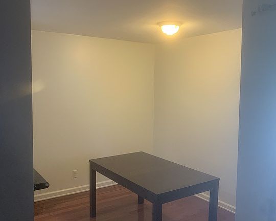 5th image of 18307 Burbank Blvd Unit 93