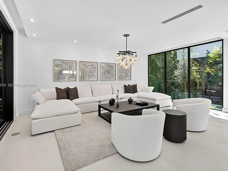 620 Solar Isle Dr — Photo 30