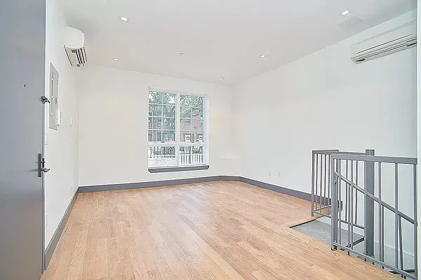 Rented by Douglas Elliman | media 20