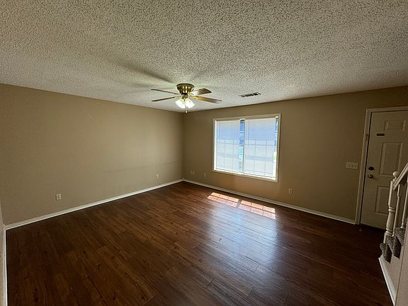 5th image of 1204 University Dr APT B