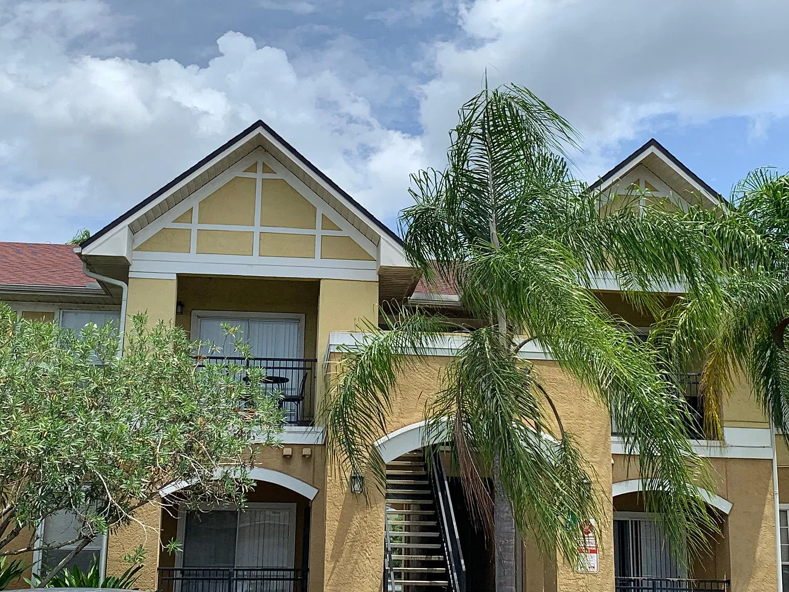 1 bed, 700 sqft, $1,300 — Photo 1