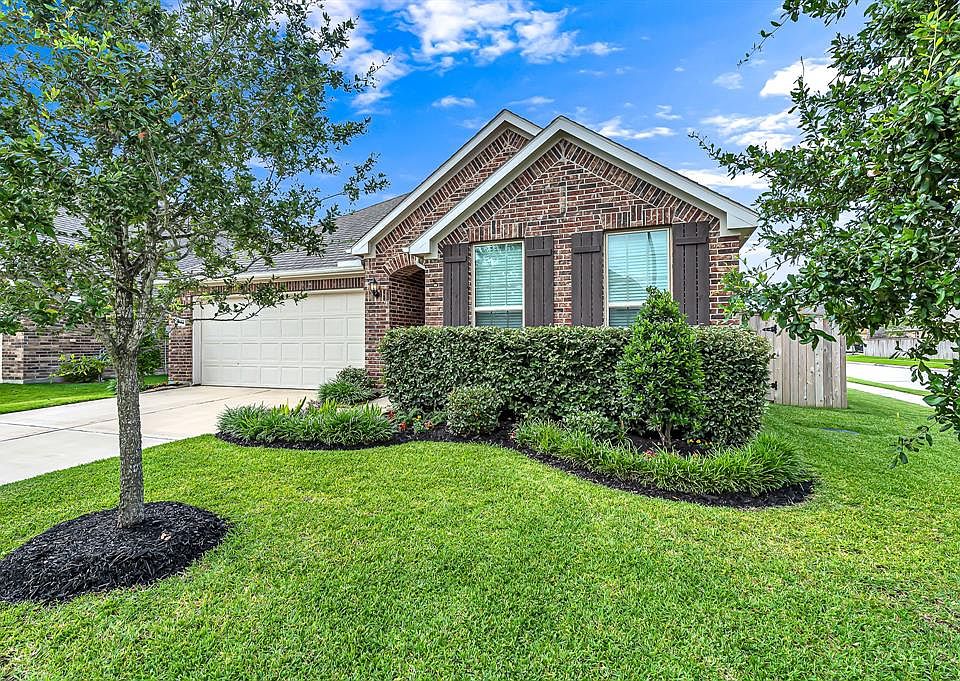 1st image of 24631 Heirloom Ln