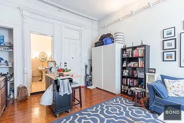 Rented by Bond New York