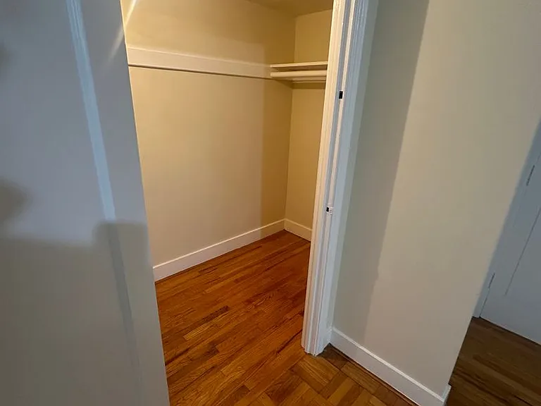 2146 Van Ness Ave #28R — Photo 13
