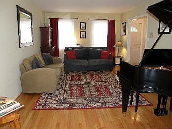 5th image of 4464 Airlie Way