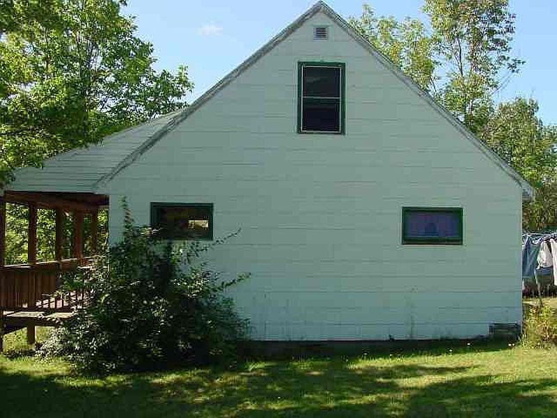 3rd image of 36 CRYSTAL LAKE Road