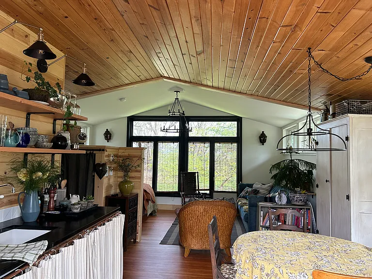 157 Birchwood Ave — Photo 4