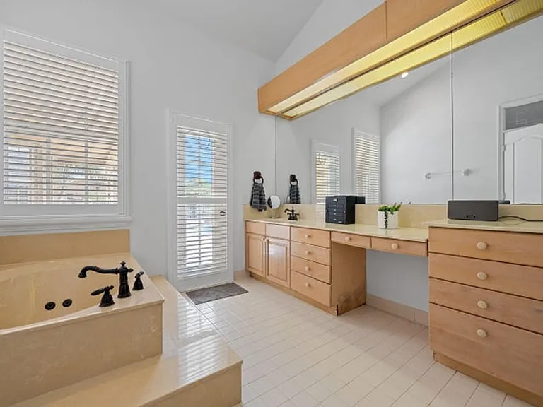 8738 Marlamoor Ln — Photo 22