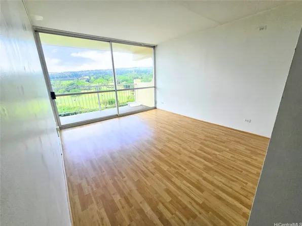98-450 Koauka Loop APT 1906, Aiea, HI 96701