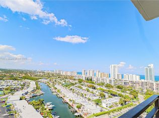 2500 Parkview Dr APT 2107, Hallandale, FL 33009