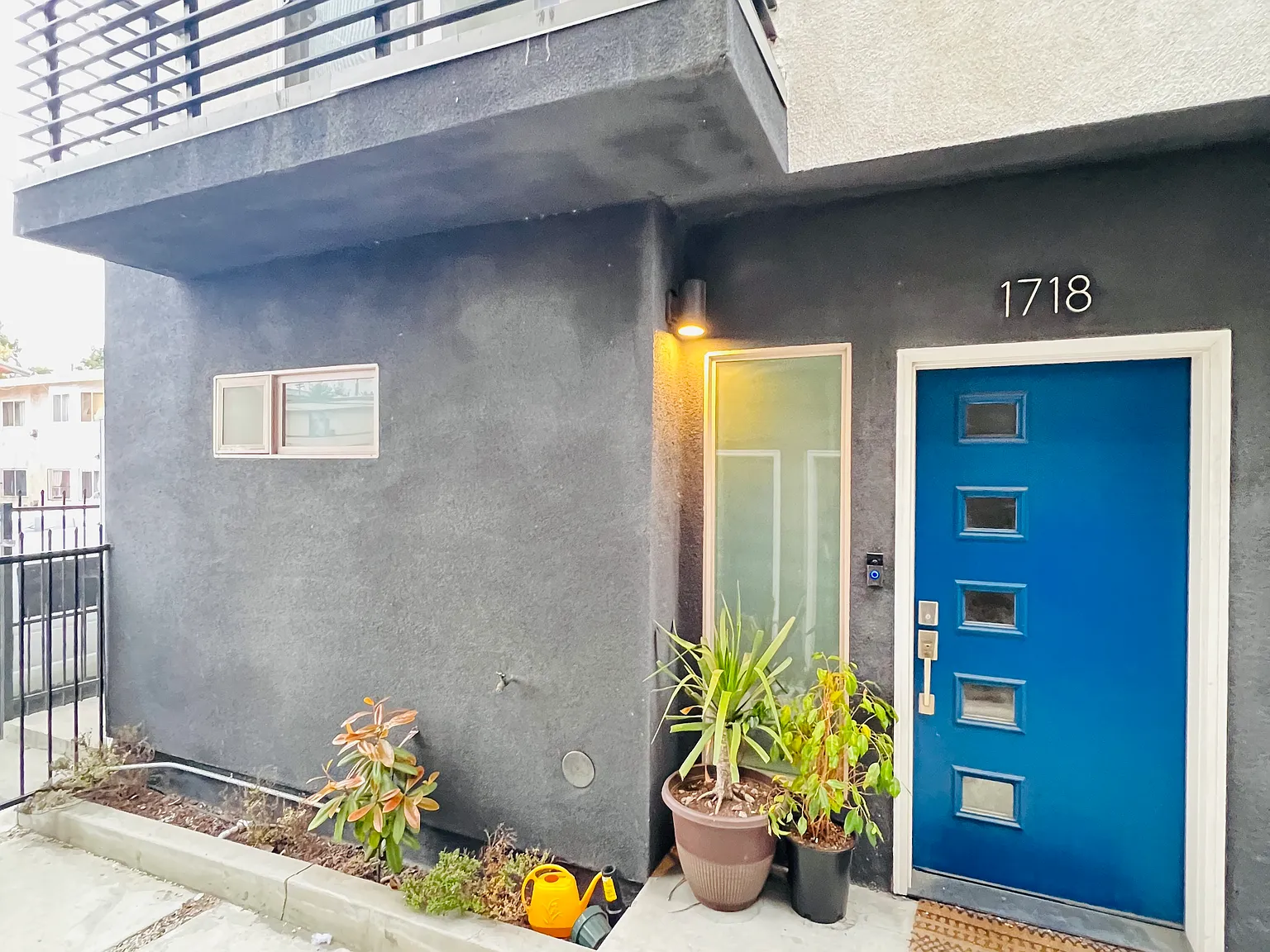 3 bed, 3.5 bath, 1322 sqft, $3,800 — Photo 2