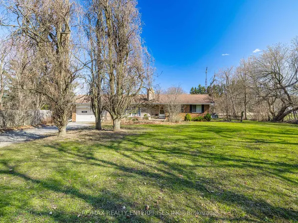 2739 Embleton Rd, Brampton, ON L6Y 0E8