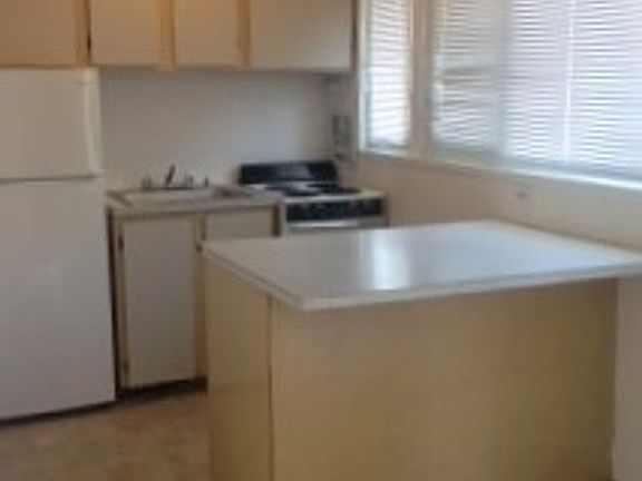 5th image of 10201 SE 3rd St APT 9