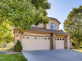8724 Fairview Oaks Ln, Lone Tree, CO 80124