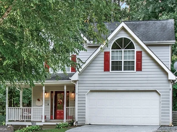 2190 Emerald Dr, Loganville, GA 30052