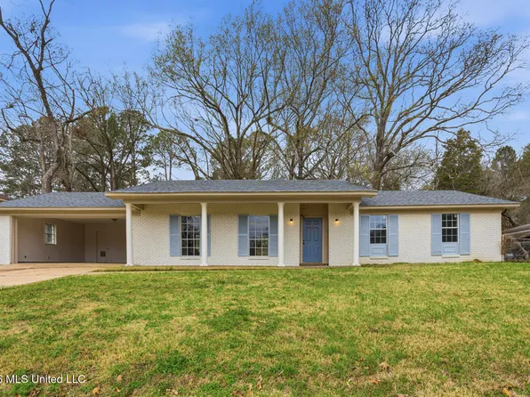 705 Pinehurst St, Clinton, MS 39056