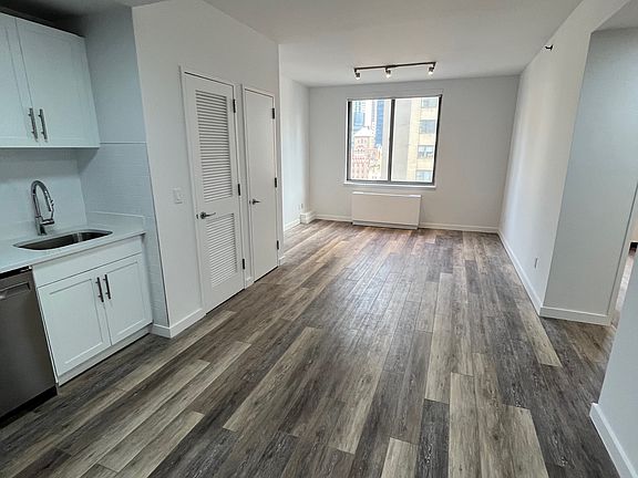 5th image of 556 3rd Ave APT 2103