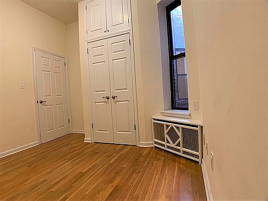 4th image of 130 E 93rd St #6L