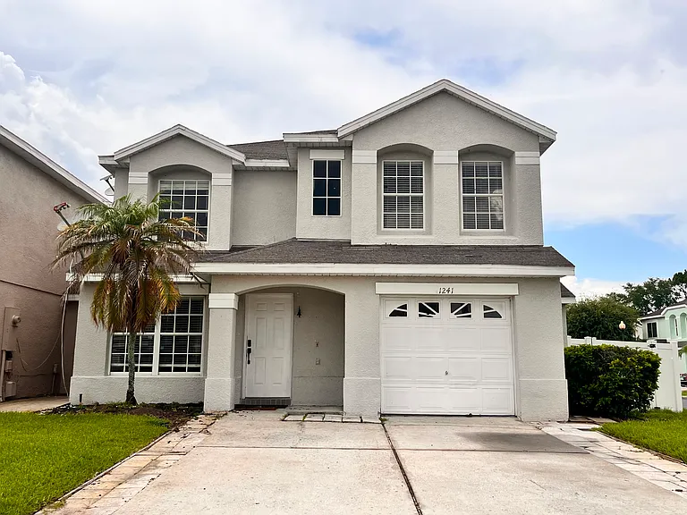 1241 Sandbrook Dr — Photo 1