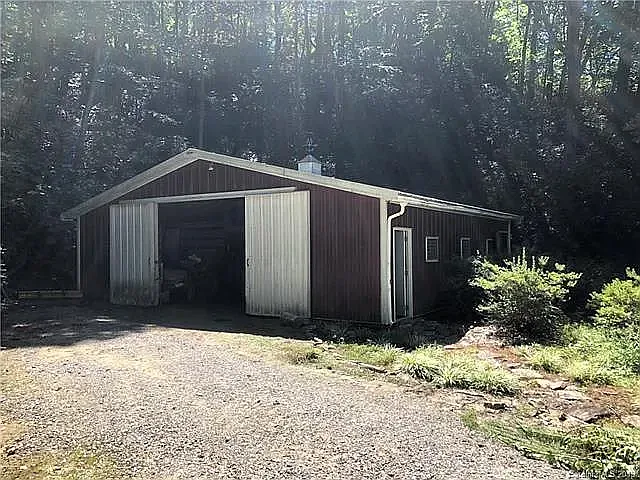 768 Garren Creek Rd — Photo 3