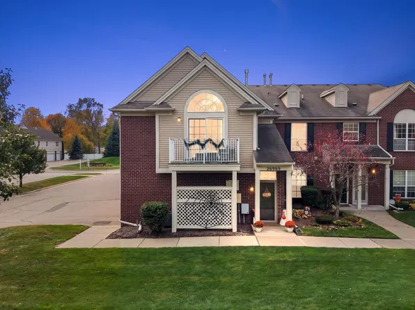 26969 Carrington Pl, Harrison Township, MI 48045