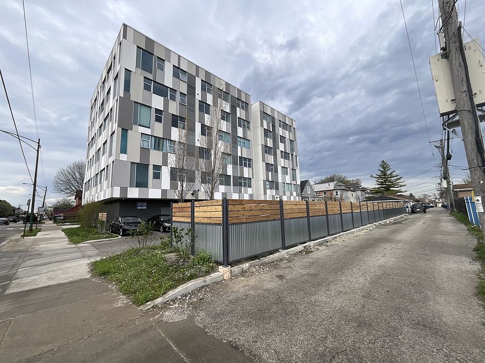 1st image of 501-4651 S Spaulding Ave