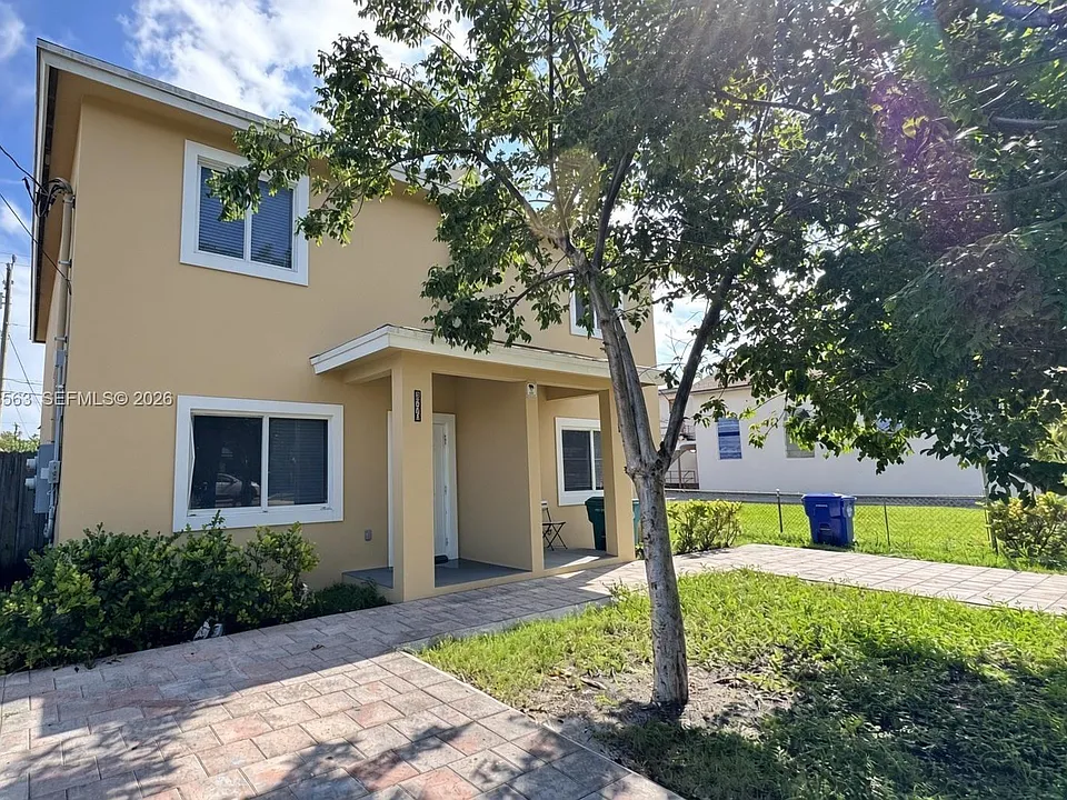1770 NW 55th St #1