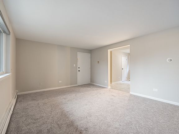 3rd image of 4545 Prescott Ave APT 102