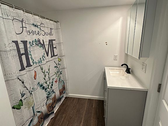 3rd image of 3386 E Harrisburg Pike #1